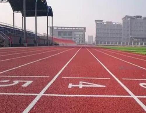怎樣有效杜絕十堰塑膠跑道留下被重壓的問題，其實(shí)正常養(yǎng)護(hù)就可以