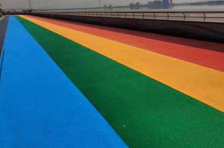 不同道路場景如何選十堰恐龍化工道路標(biāo)線涂料？